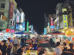 -六合夜市