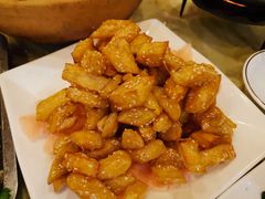 -鹤乡东北菜(崮山路店)