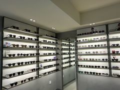 -潘多拉眼镜·蔡司依视路明月(潘家园店)