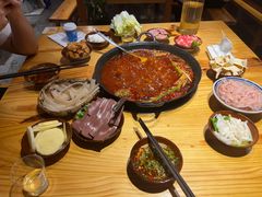 -乐闹闹重庆火鍋(民治店)