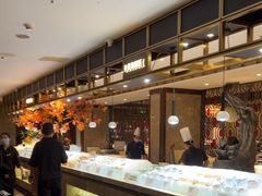 -半岛翡丽海鲜自助餐厅(观风亭店)
