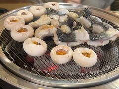 -围炉肉舍•炭烤活鳗•丹东海鲜烤肉(步行街店)