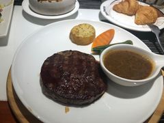 -斗牛士牛排餐厅(嘉里汇店)