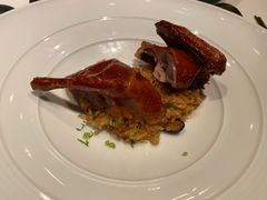 脆皮糯米乳鸽-三号黄浦会Canton Table