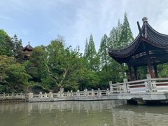 -汇龙潭