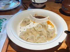 -娜仁图雅蒙古美食村(33小镇店)