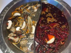 鸳鸯锅-卤校长重庆火锅(国兴店)
