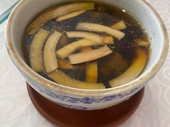 椰子炖乌鸡-小粤楼(万辉广场店)