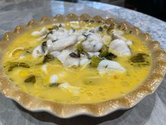 金汤酸菜鱼-聚丰园•湖鲜餐厅(阿红私房菜梅石路店)