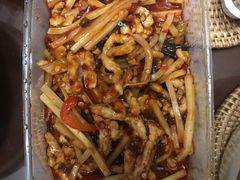 鱼香肉丝-好嫂子酱猪手•农家菜(蒲黄榆店)