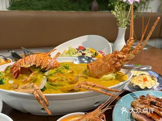 打工人救命外卖！20元猪颈肉惊现整只小青