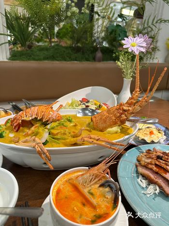 打工人救命外卖！20元猪颈肉惊现整只小青