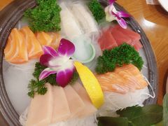 -青瓦餐厅·生鱼片·韩园烤肉(西塔店)