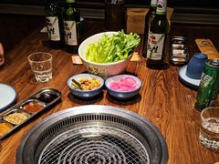 -明洞阿姨·韩式酱蟹烤肉·创意料理(三元桥店)