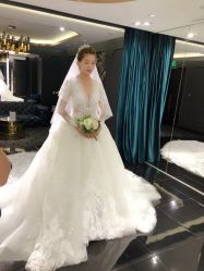 点击看大图 -GRACE KELLY婚纱与礼服(北京店)