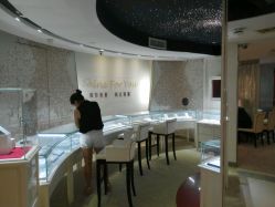 -Zbird钻石小鸟·钻戒婚戒定制高端珠宝私人定制中心