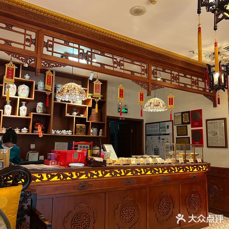 来一顿宫廷茶点，老北京富华斋的白皮起酥真不错