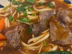 -康师傅私房牛肉面(马泉营奥莱店)
