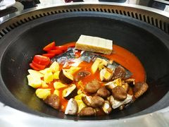 专注十年铁锅炖鱼-老刘生态大鱼坊铁锅炖鱼(赛马场店)