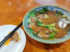 -爆炸头阿姨小四川正宗川味小吃(无任何分店)