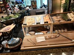 -怡咖啡海鲜自助餐厅(浦东香格里拉店)