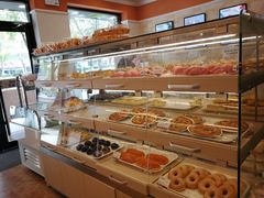 面包甜点陈列柜-丹香(城阳大润发店)