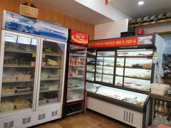 面包甜点陈列柜-金张掖麻辣烫(凤城一路店)