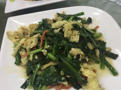 -清真·胖妈妈手抓餐厅(定西路长城宾馆店)