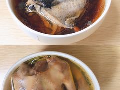 乌鸡汤-忠义蚵仔煎