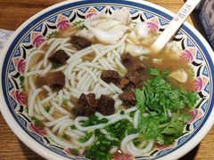 -鑫花溪牛肉米粉(人民广场店)