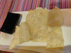 -香巴拉云南餐厅(华莱坞店)