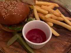 黑毛牛汉堡-羽深肉铺 Steak & Wine