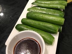 沾酱乳黄瓜-刘胖子家常菜·蹄花焖藕(中南店)