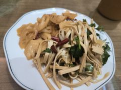 -鲁南仔·滕州炒鸡(经三路店)
