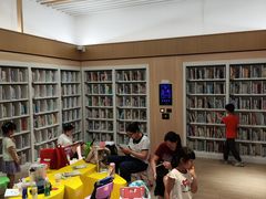 -广州市白云区图书馆