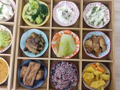-轻蔬不用等·素食(江苏路店)