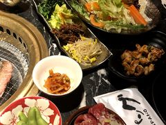 -山川小町·极番烧肉(新地假日广场店)