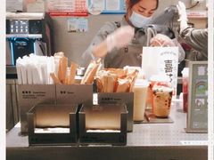 -喜茶(上海打浦桥日月光gelato lab+店)