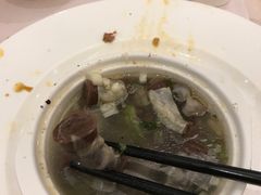 -凤冠假日酒店自助餐