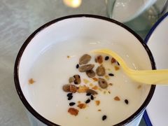 酸奶-马尔龙新疆饭店·清真(瑞景店)