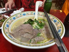-金杨拉面王小吃面馆·牛三宝面·红烧牛肉粉