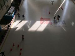 -冰纷万象滑冰场(二七万象城店)