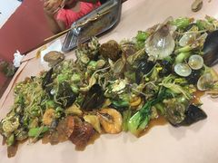 -张记老街里海鲜美食城(劈柴院店)