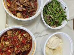 -堂瓦里·33年传统赣菜(第一街区店)