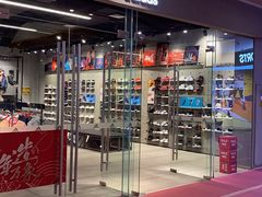-adidas(滔搏新城吾悦广场店)