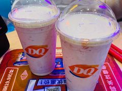 浓郁草莓奶昔-DQ·蛋糕·冰淇淋(五角场万达店)