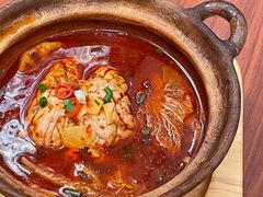 -何妹湿辣牛肉·粤式烧烤砂煲(桂雅路店)