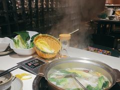 -喃喃椰·糟粕醋·椰子鸡火锅(七堡花园店)