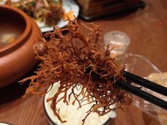 -老滇山寨•云南特色菜•地方菜•民族风情歌舞表演(金碧店)