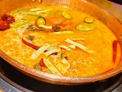 -洱火云南酸菜牛肉火锅(石景山当代商城店)